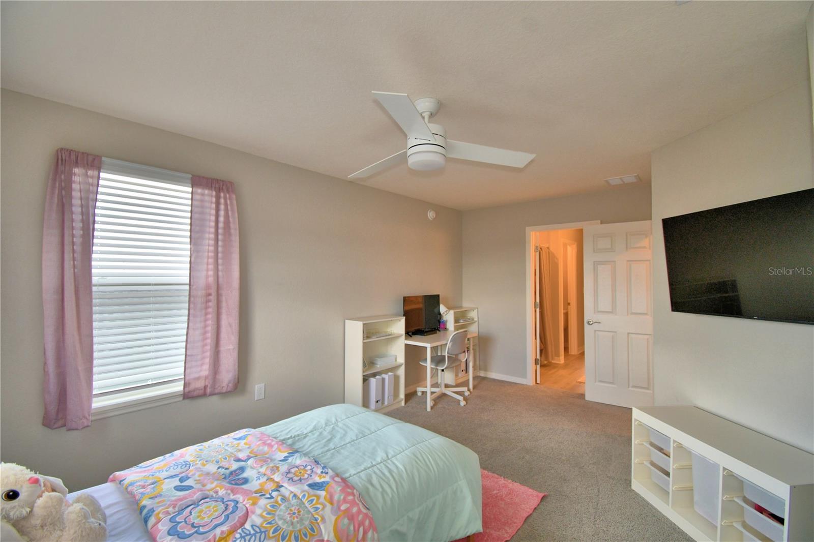 Image 79 of 91 For 635 Vista View Lane