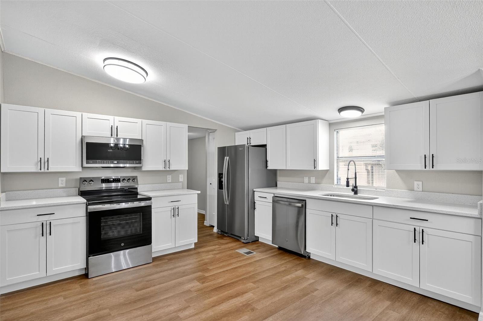 Image 11 of 37 For 2434 Stanton Street