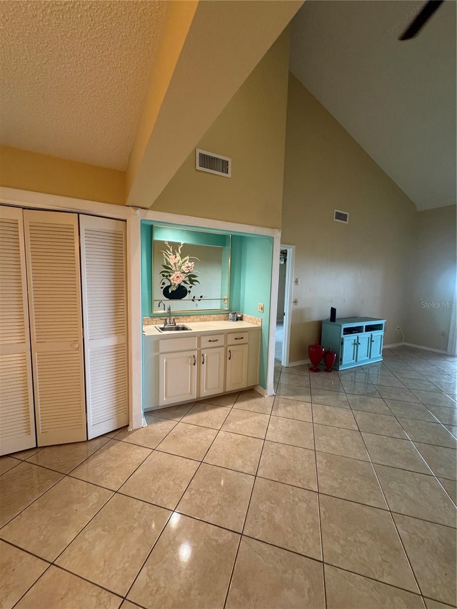 Image 16 of 21 For 2025 Sylvester Road H2