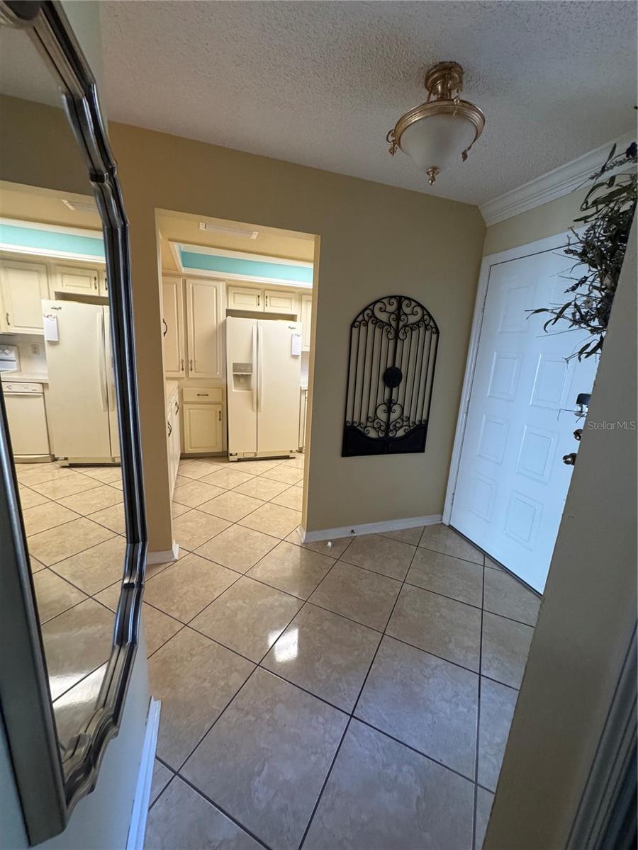 Image 5 of 21 For 2025 Sylvester Road H2