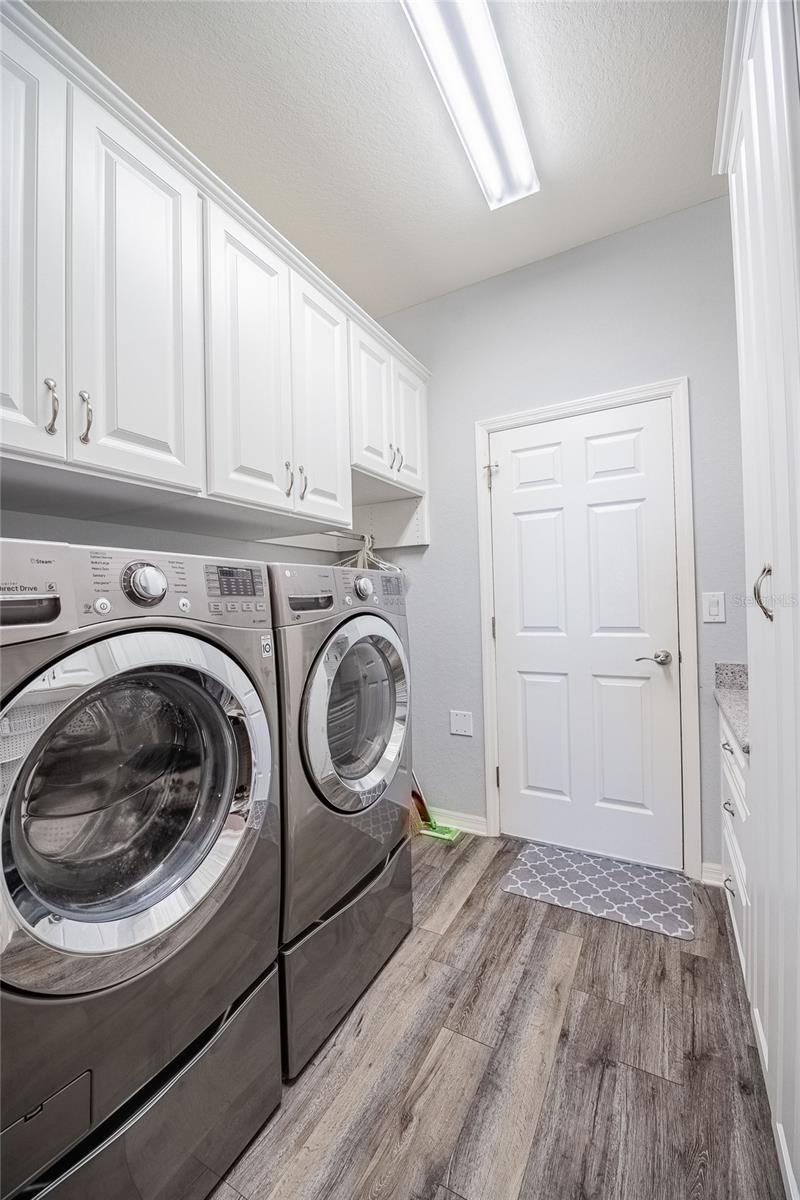 Image 34 of 46 For 1925 Danes Court