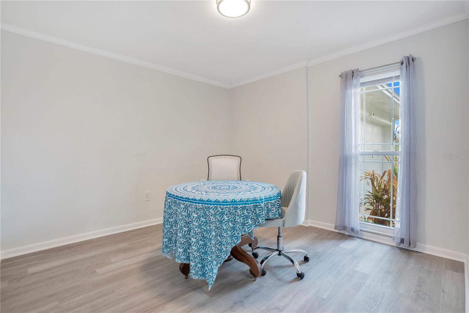 Image 12 of 44 For 3203 Bonnybrook Drive N