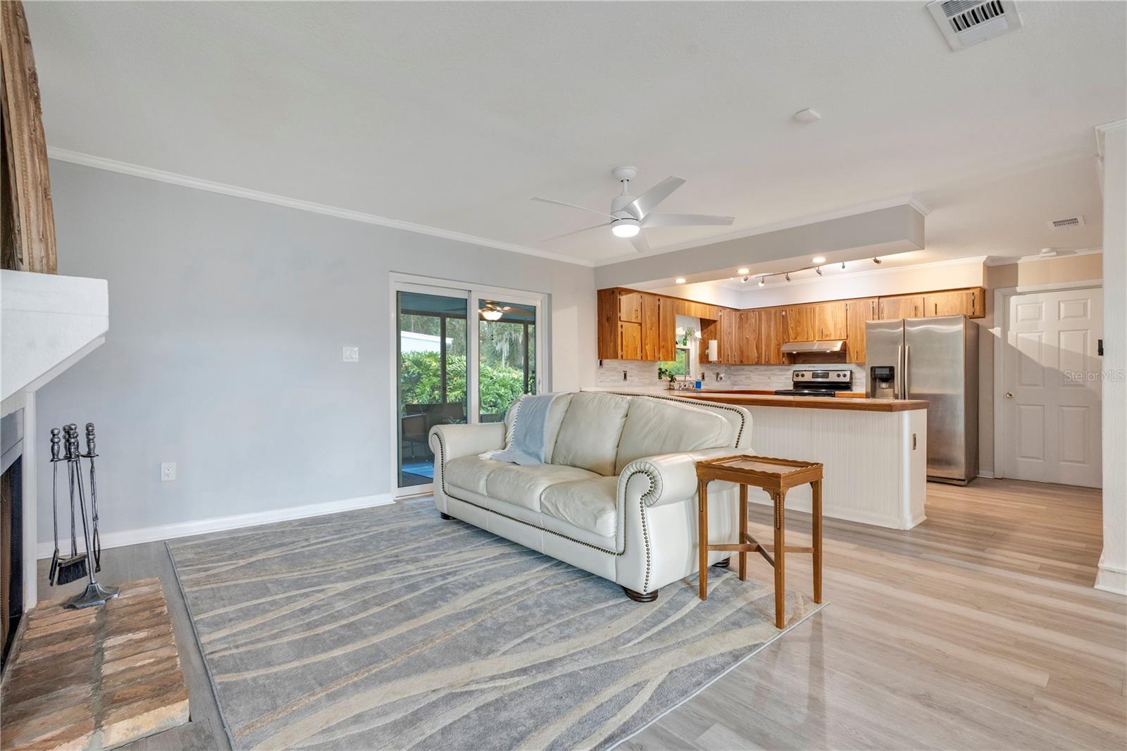 Image 16 of 44 For 3203 Bonnybrook Drive N