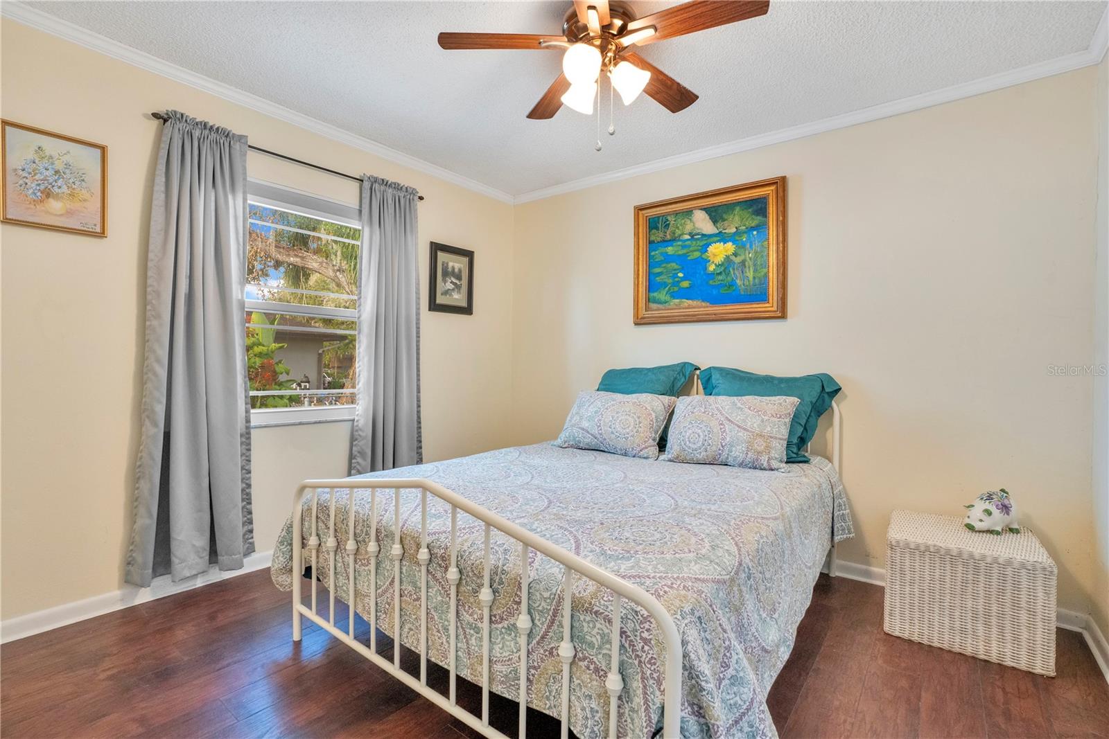 Image 30 of 44 For 3203 Bonnybrook Drive N