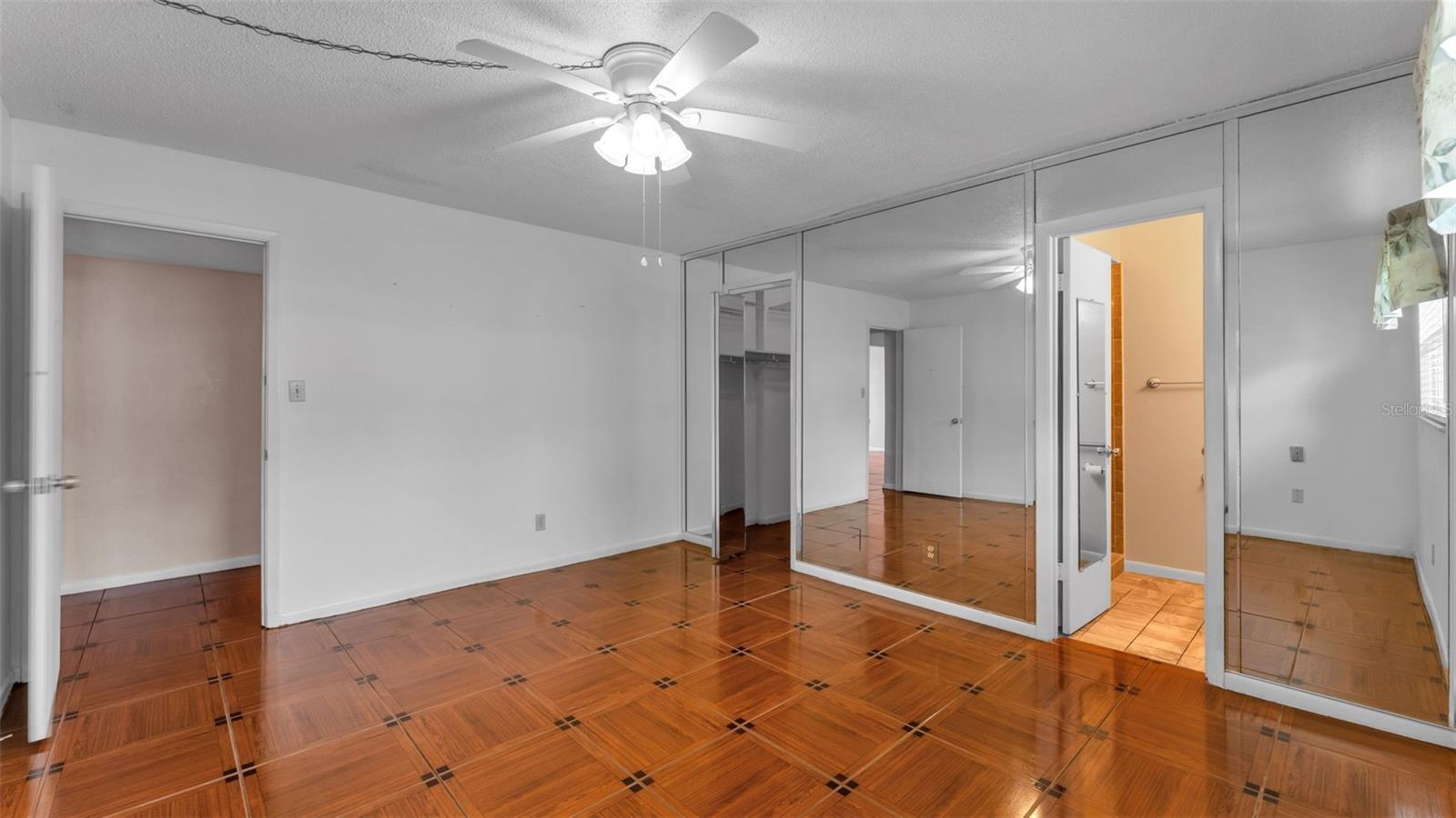 Image 8 of 41 For 404 Cameo Drive