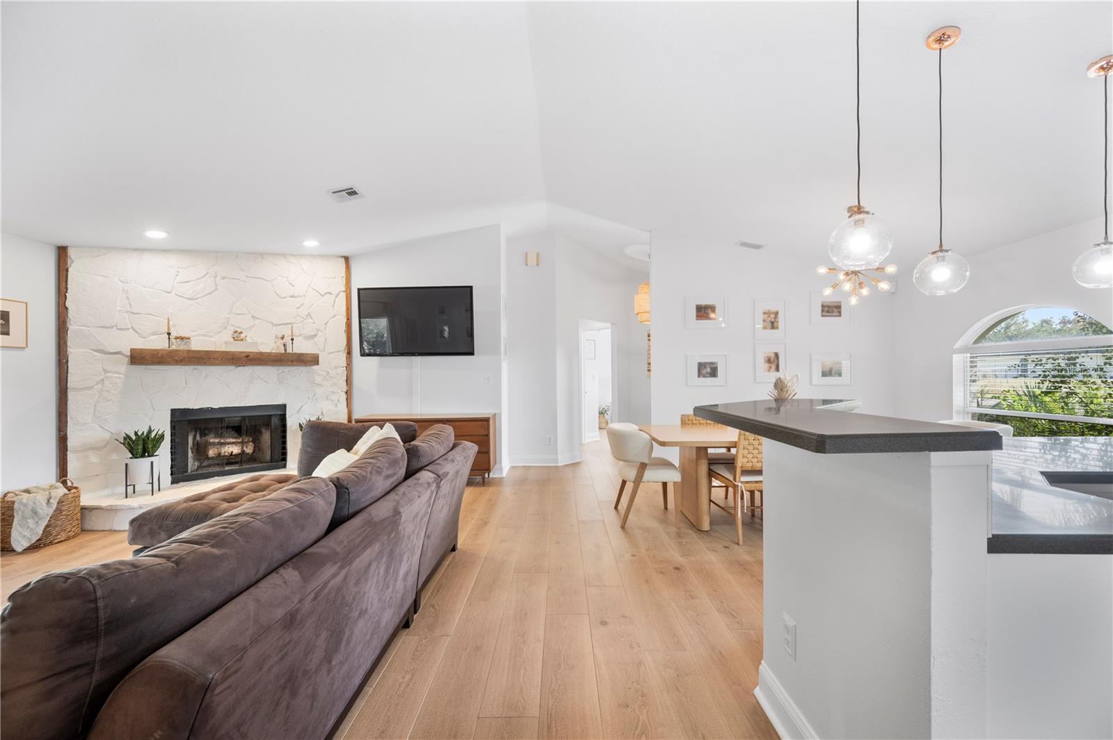 Image 12 of 42 For 8741 Mount Royal Lane