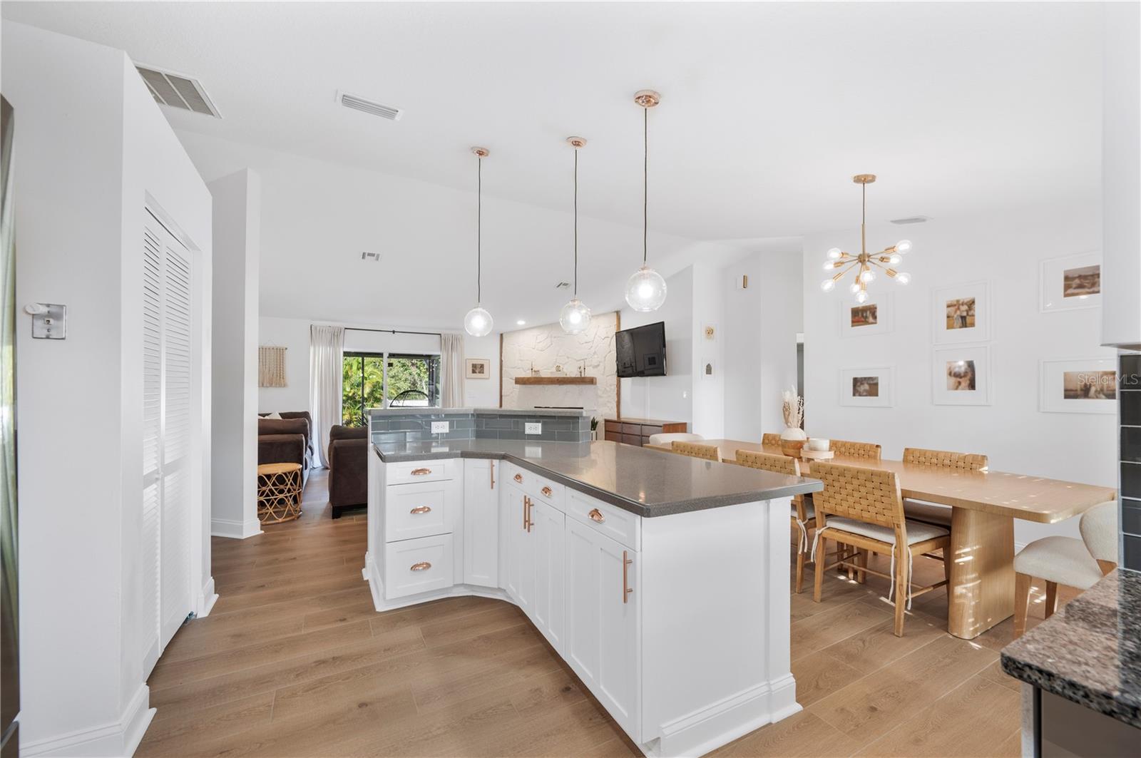 Image 16 of 42 For 8741 Mount Royal Lane