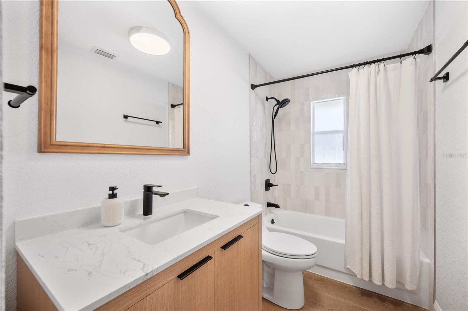 Image 27 of 42 For 8741 Mount Royal Lane