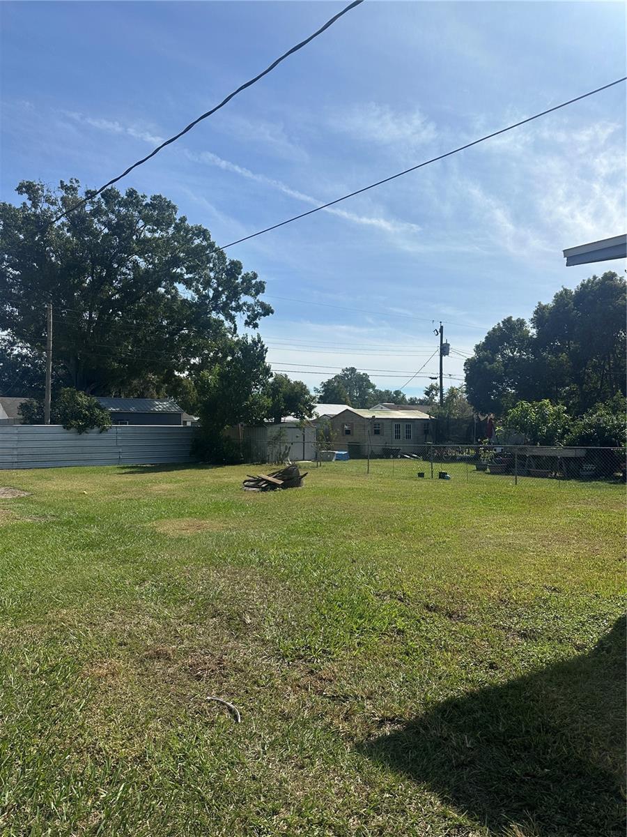 Image 23 of 27 For 5939 Hilltop Lane E