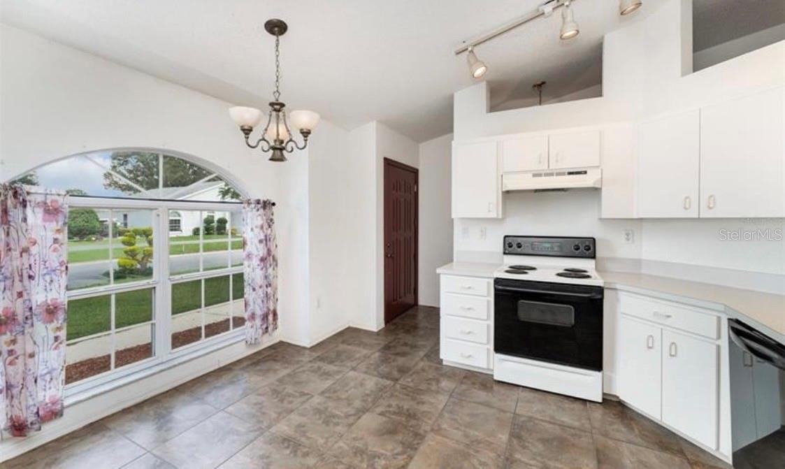 Image 2 of 8 For 8150 Oakhurst Boulevard