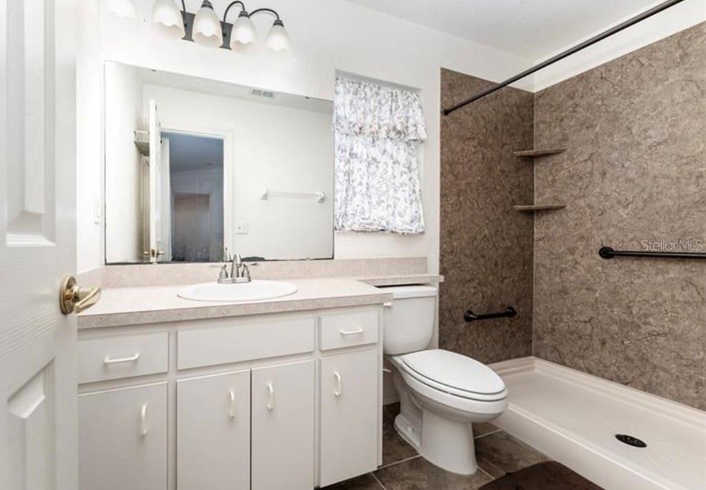 Image 5 of 8 For 8150 Oakhurst Boulevard