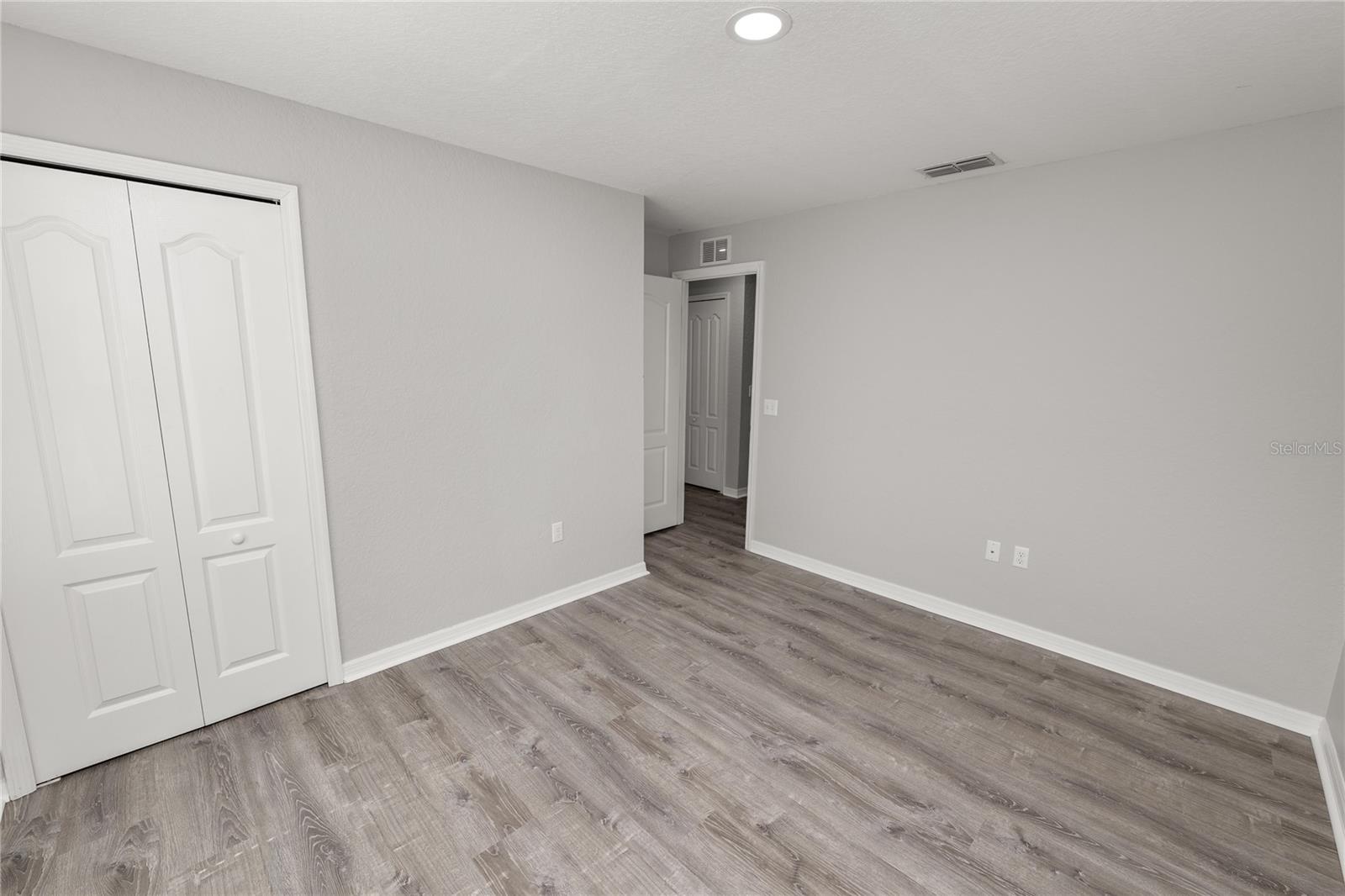 Image 24 of 53 For 3519 Kenwood Crossing