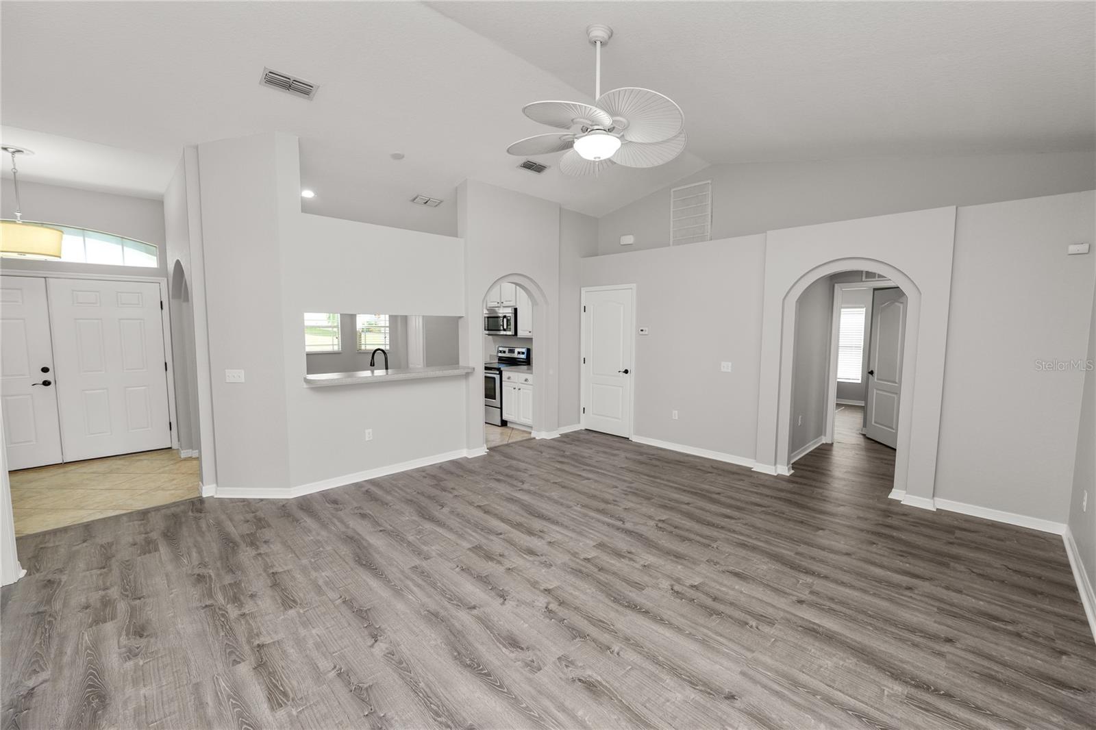 Image 6 of 53 For 3519 Kenwood Crossing