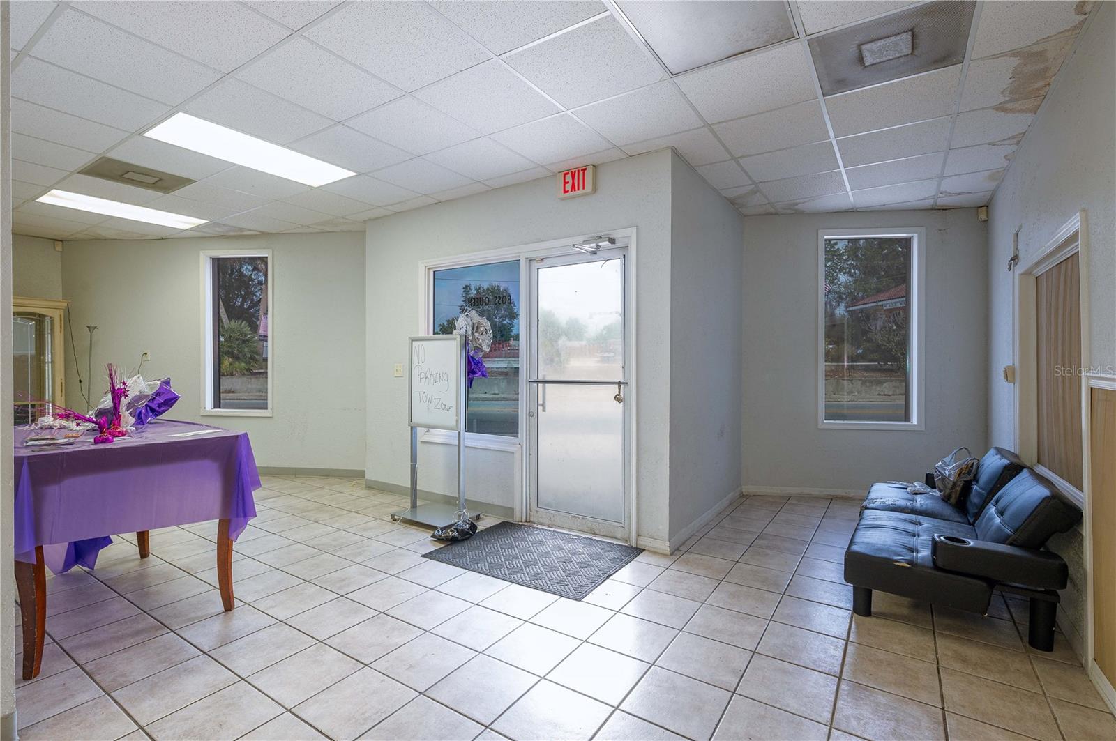 Image 11 of 26 For 242 Scenic Highway