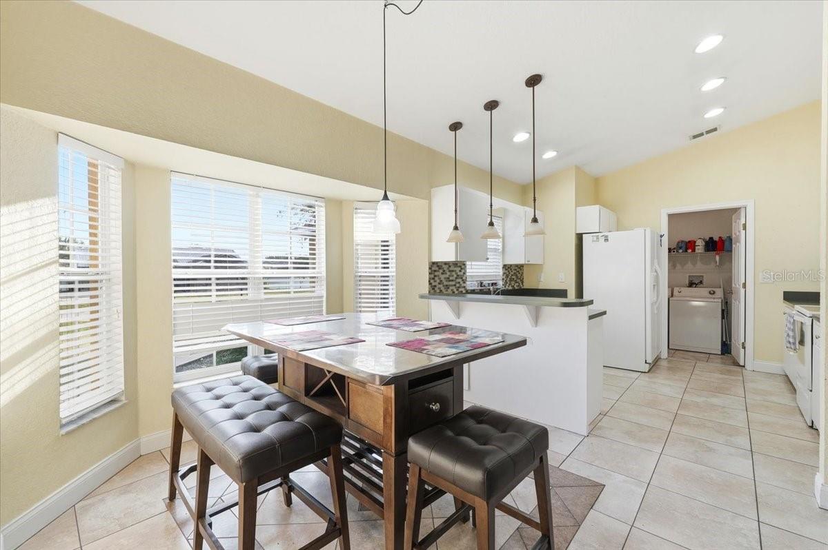 Image 12 of 35 For 1211 Lake Loop