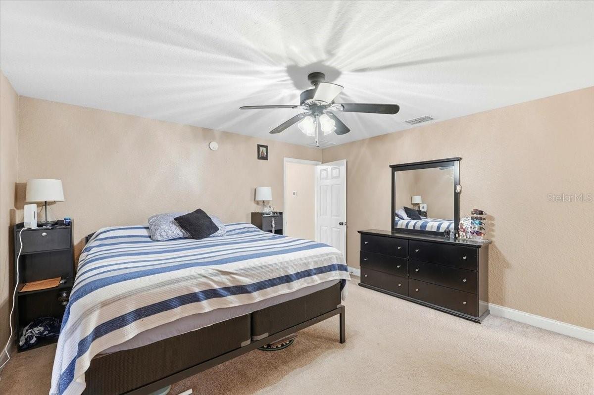 Image 14 of 35 For 1211 Lake Loop