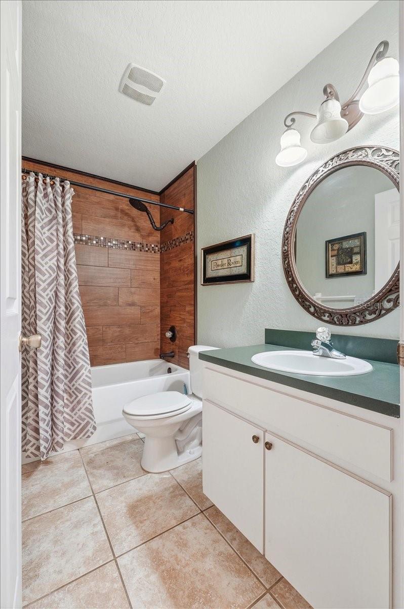 Image 22 of 35 For 1211 Lake Loop