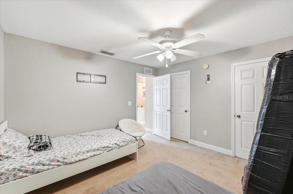 Image 24 of 35 For 1211 Lake Loop