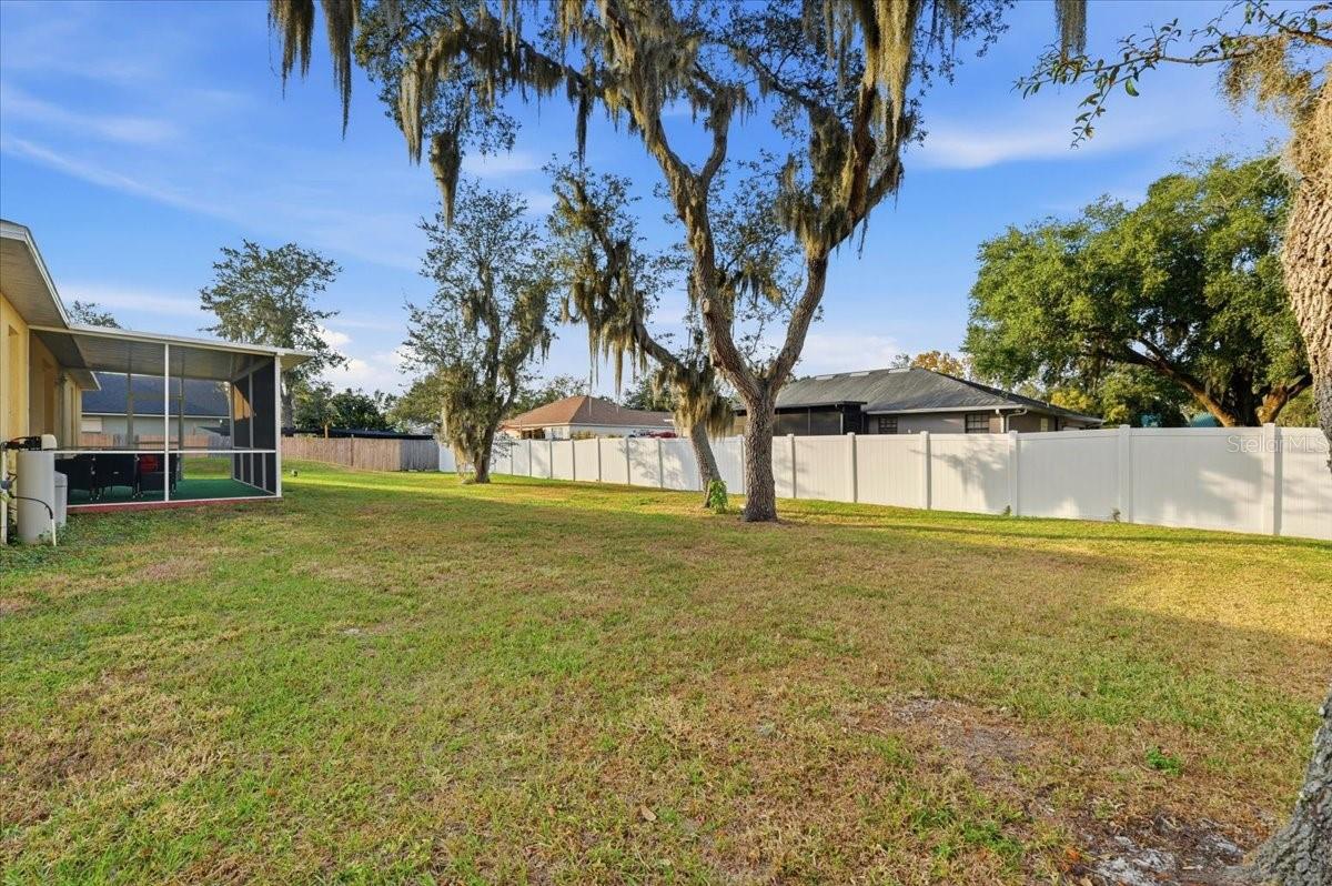 Image 26 of 35 For 1211 Lake Loop