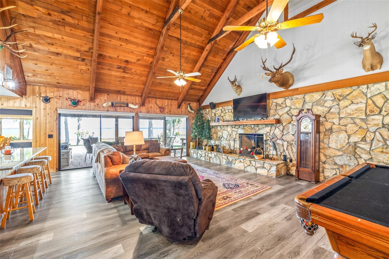 Image 14 of 67 For 12 Lakeview Drive