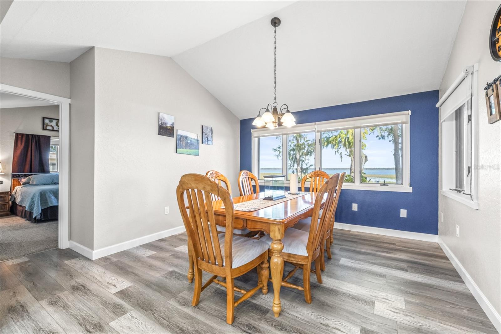 Image 22 of 67 For 12 Lakeview Drive