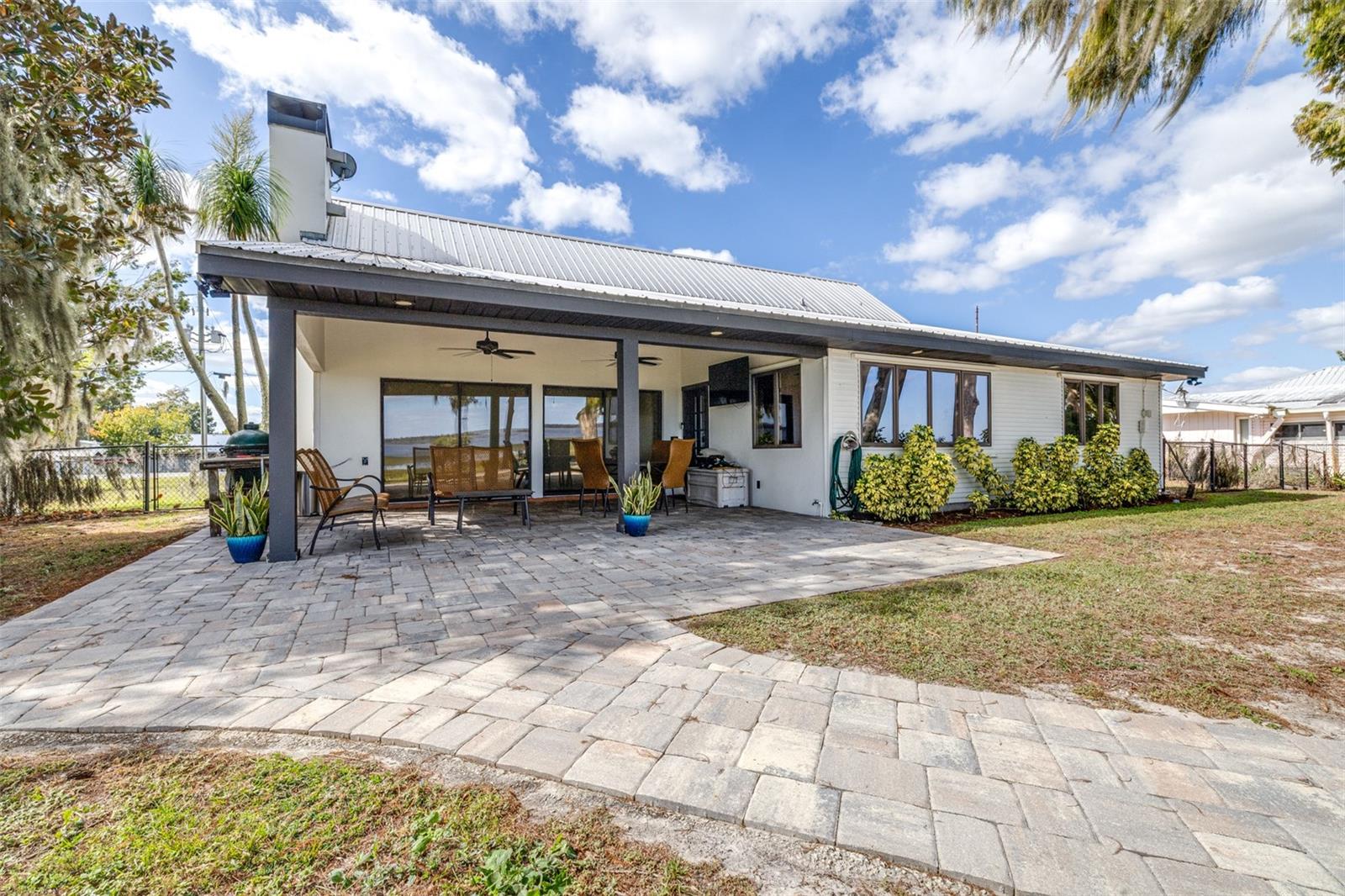 Image 39 of 67 For 12 Lakeview Drive