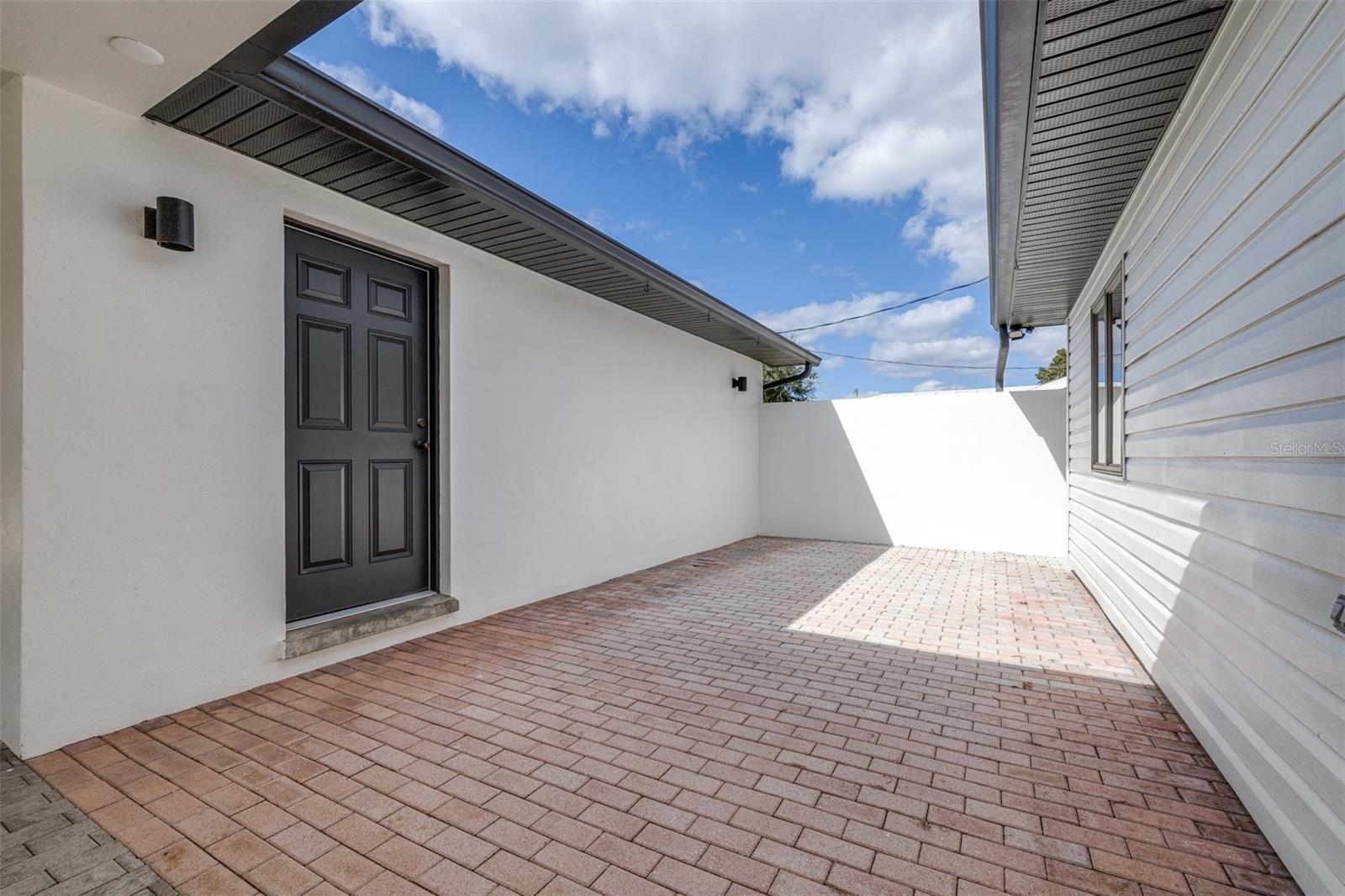 Image 7 of 67 For 12 Lakeview Drive