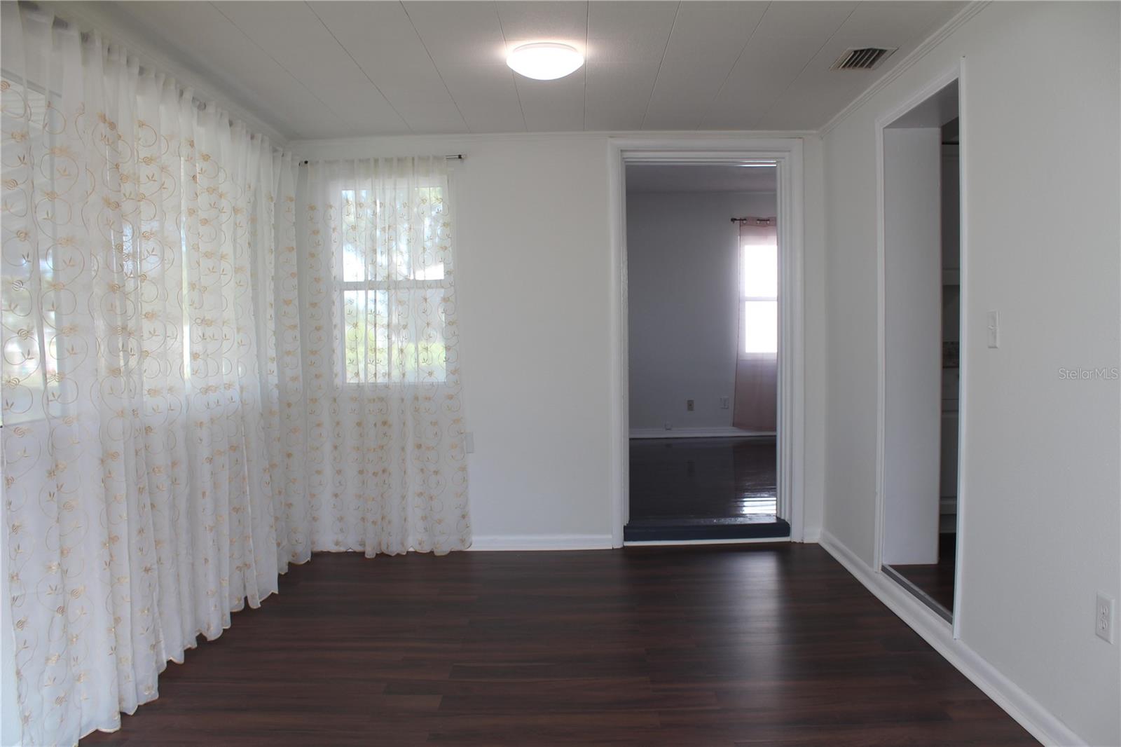 Image 10 of 29 For 515 Druid Street