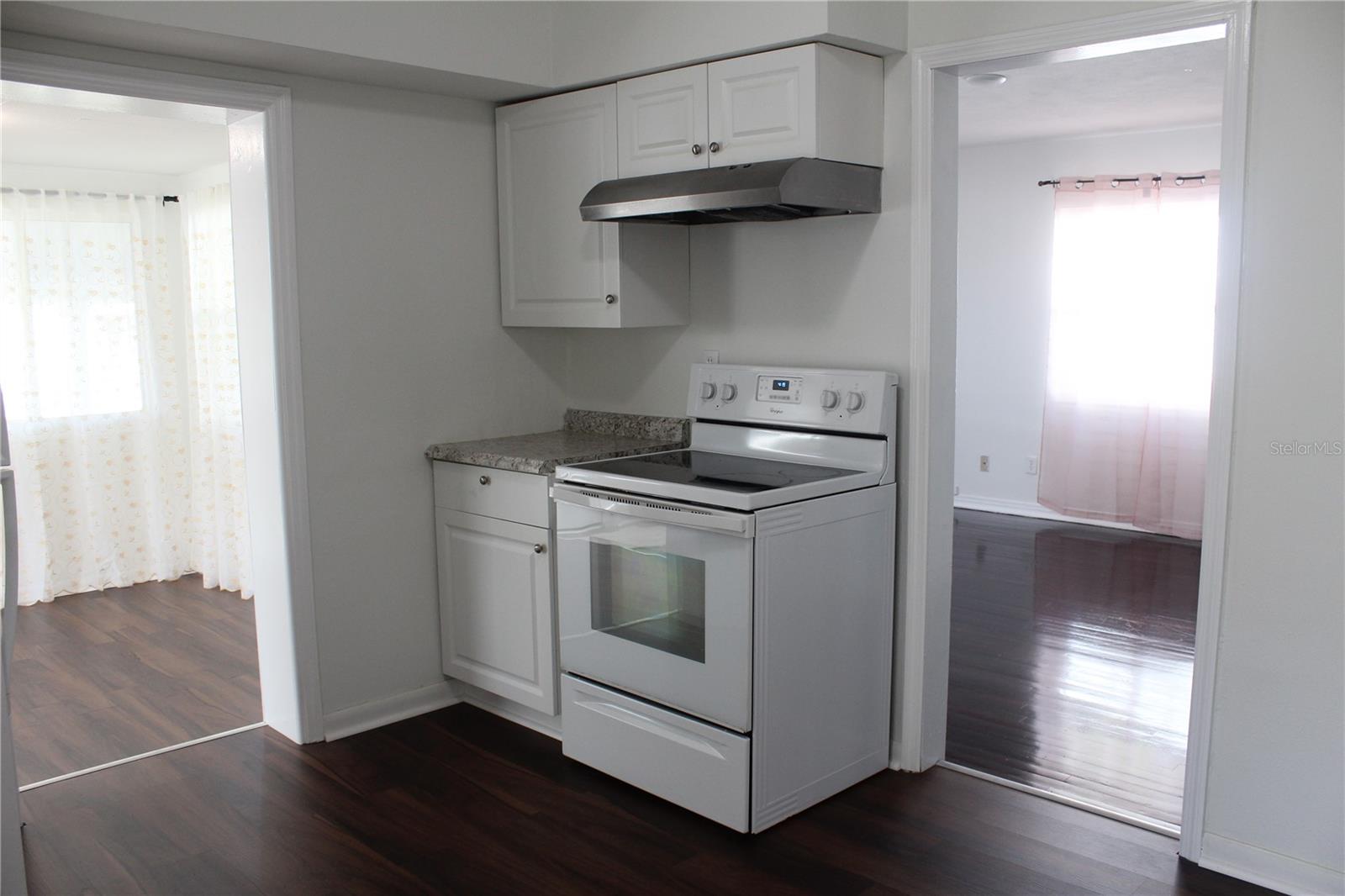 Image 12 of 29 For 515 Druid Street