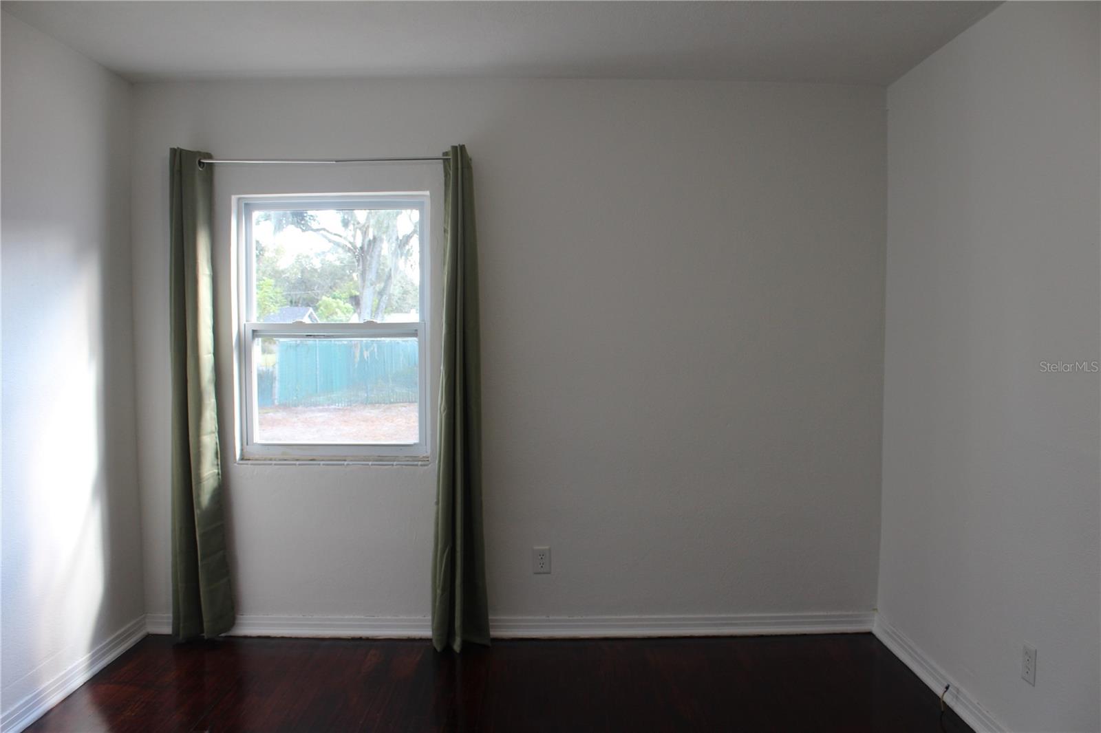 Image 20 of 29 For 515 Druid Street