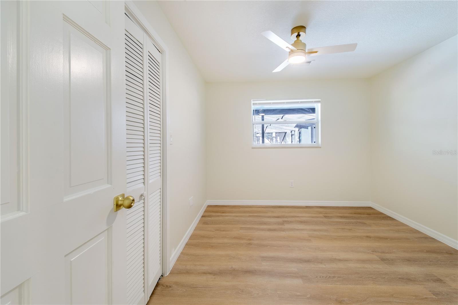 Image 17 of 38 For 1628 Lakewood Drive S