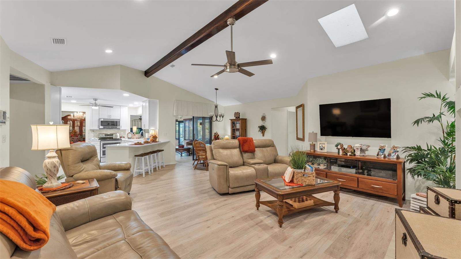 Image 10 of 48 For 1670 Alma Court