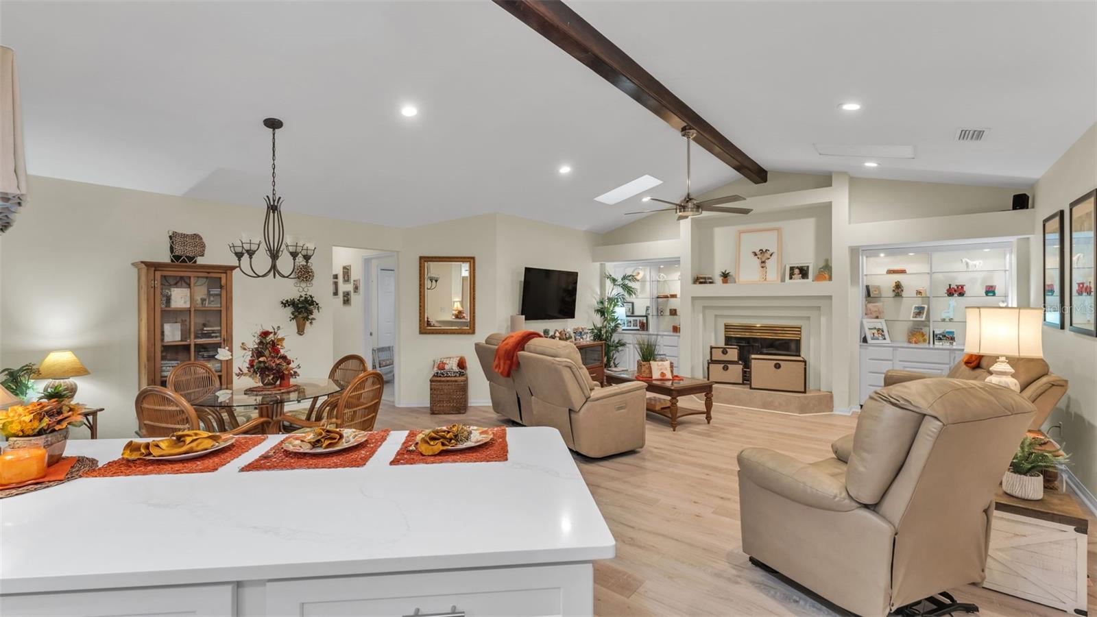 Image 14 of 48 For 1670 Alma Court