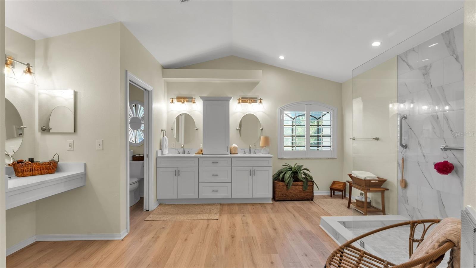 Image 20 of 48 For 1670 Alma Court