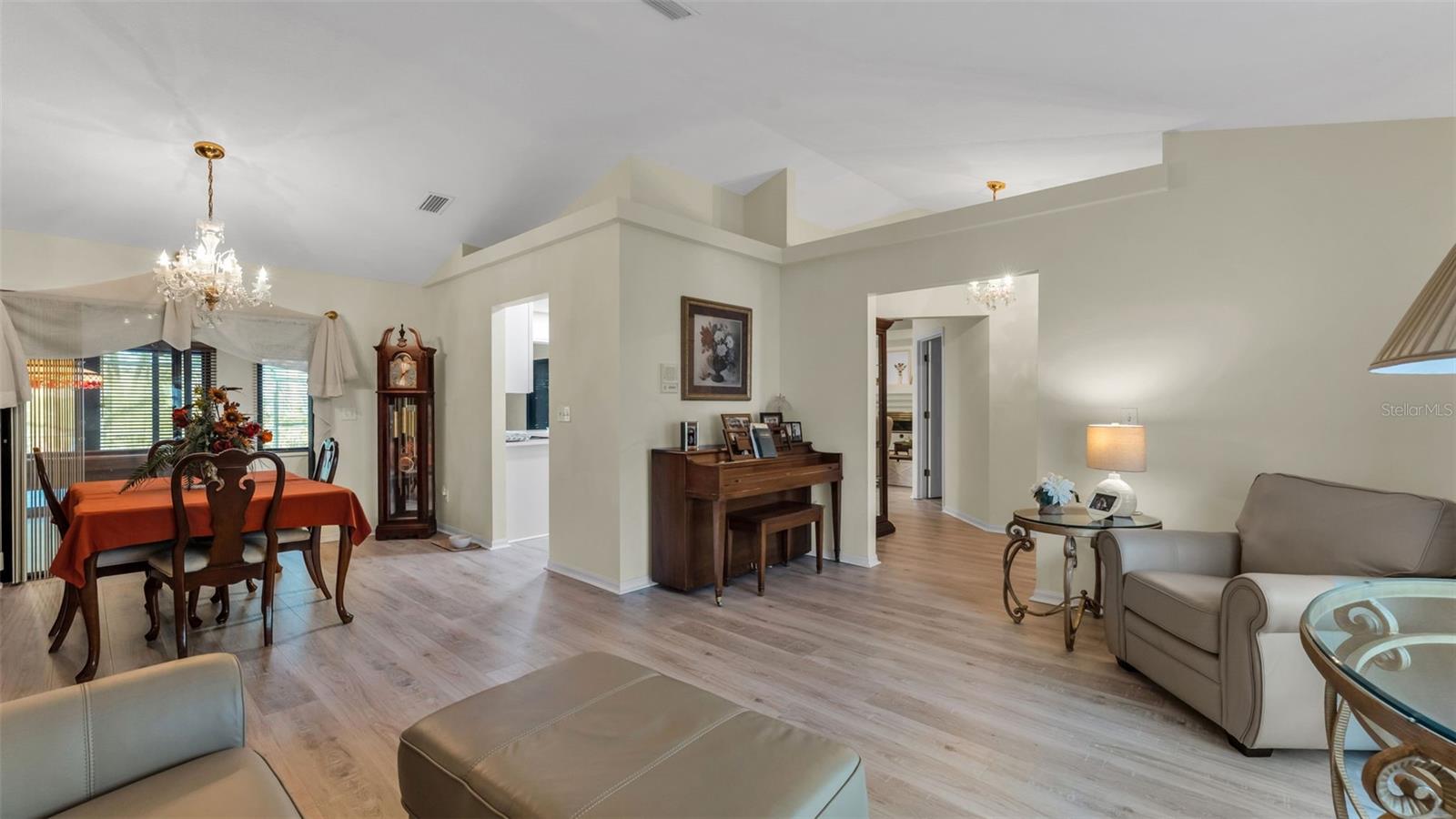 Image 3 of 48 For 1670 Alma Court