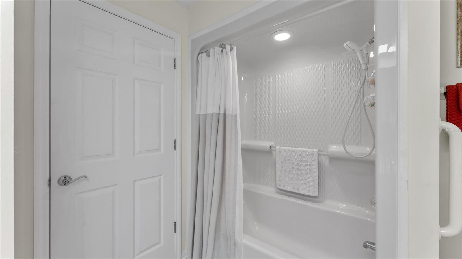 Image 33 of 48 For 1670 Alma Court