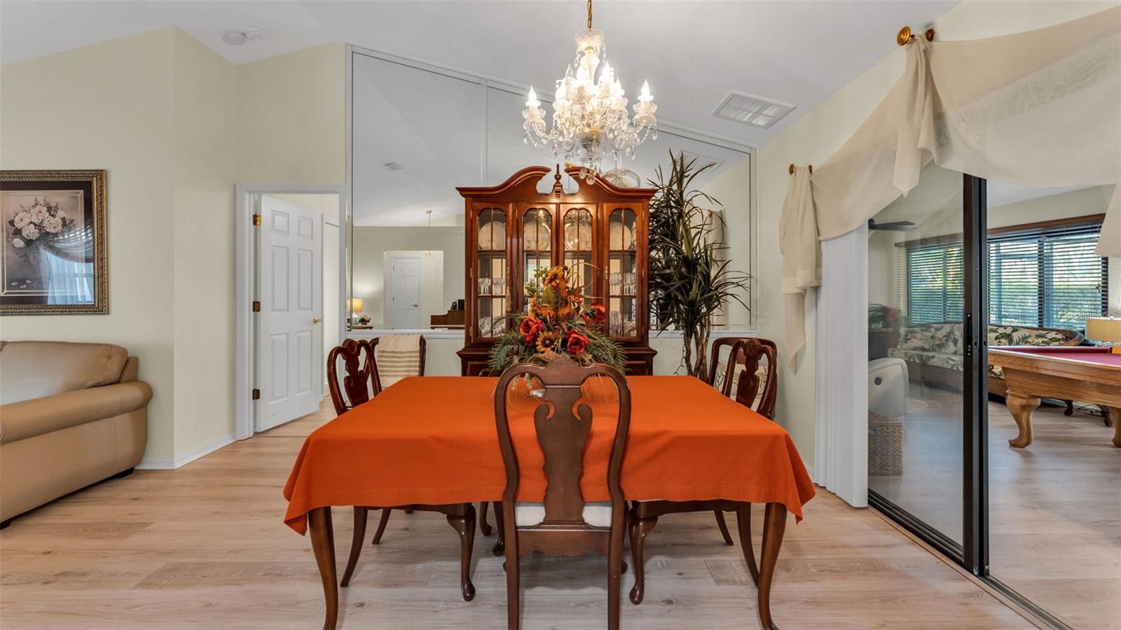 Image 5 of 48 For 1670 Alma Court