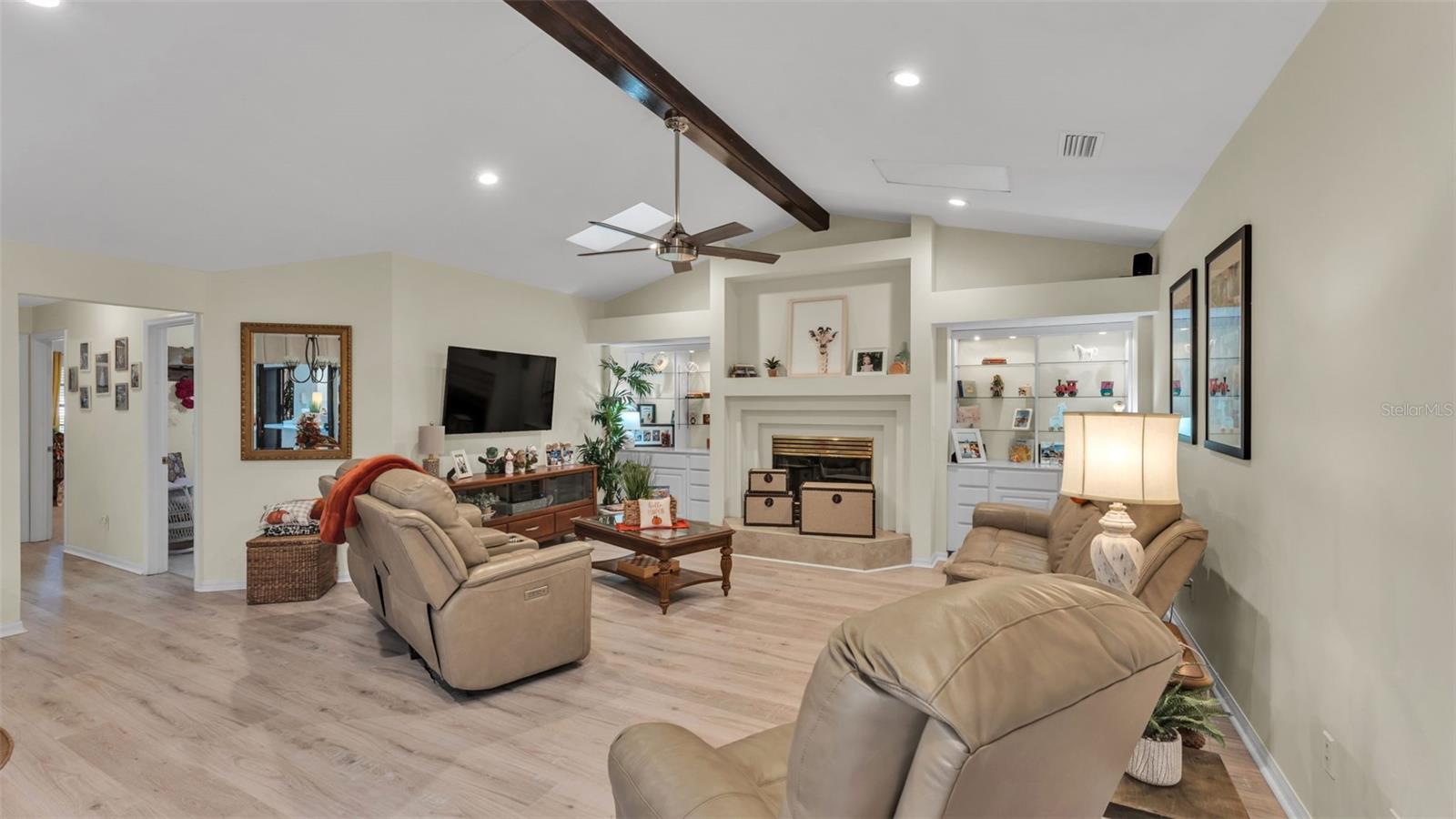 Image 7 of 48 For 1670 Alma Court