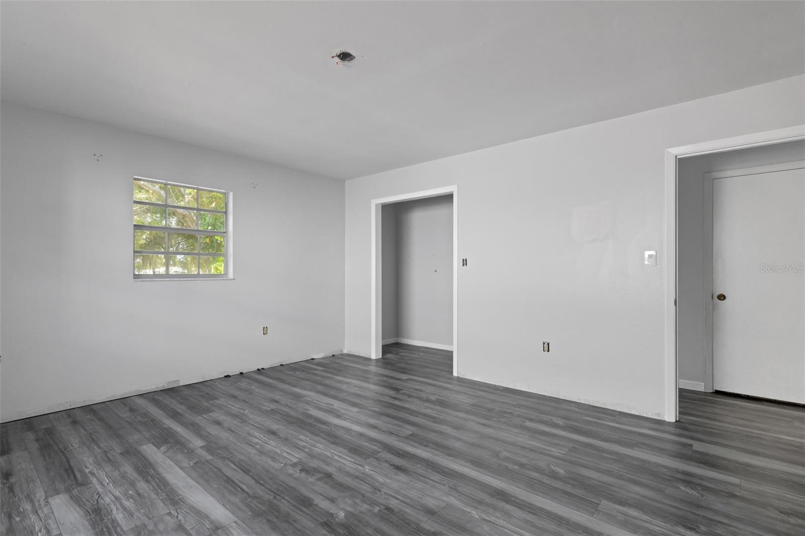 Image 17 of 45 For 1723 Daughtery Road