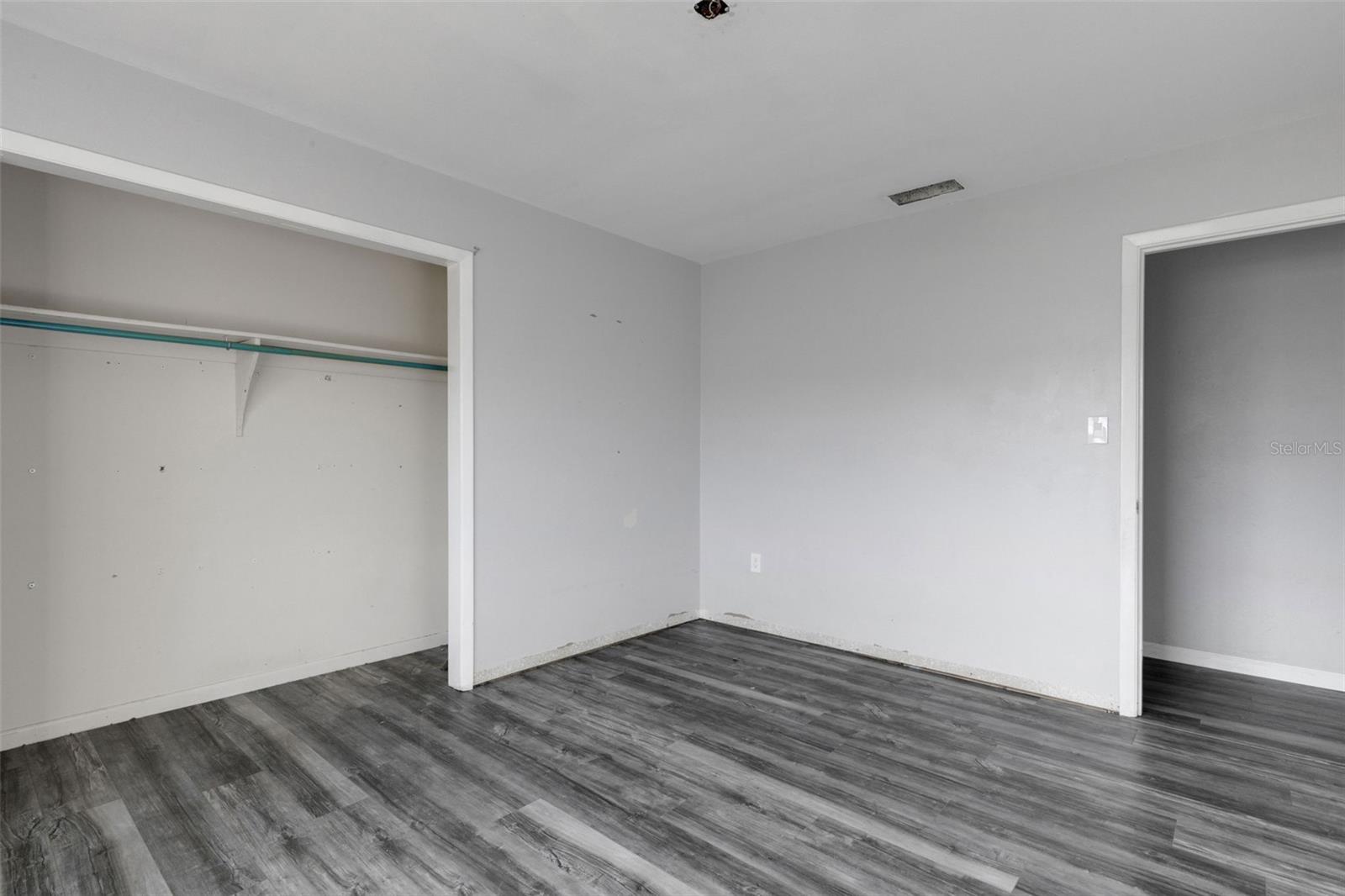 Image 23 of 45 For 1723 Daughtery Road