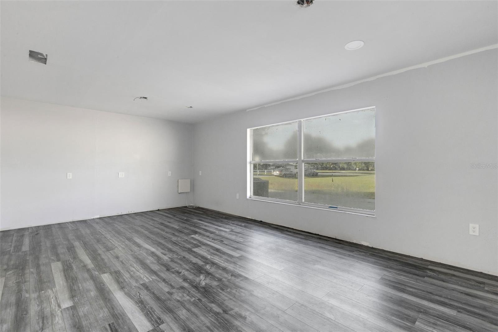 Image 24 of 45 For 1723 Daughtery Road