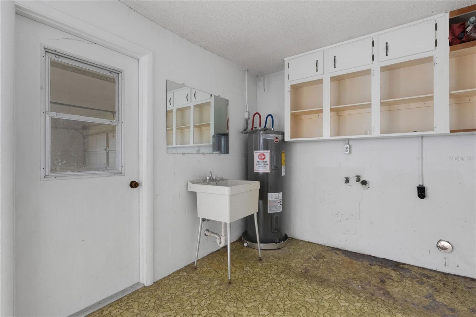 Image 28 of 45 For 1723 Daughtery Road