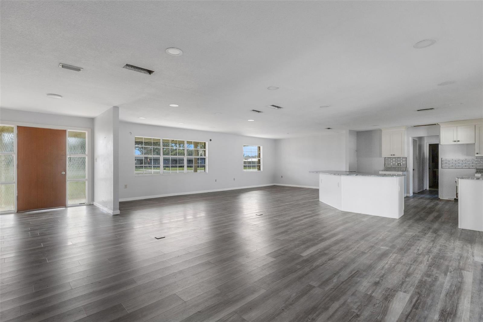 Image 3 of 45 For 1723 Daughtery Road