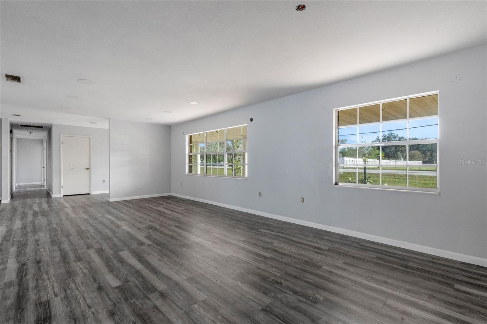 Image 4 of 45 For 1723 Daughtery Road