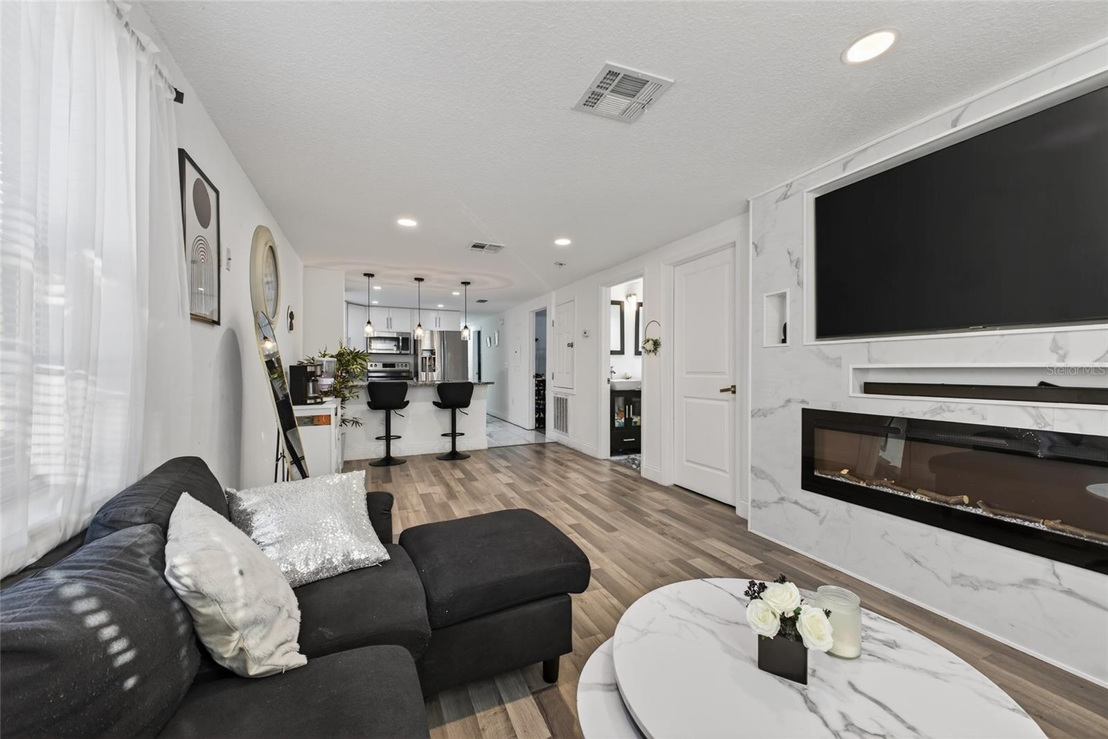 Image 2 of 19 For 1609 Bartley Street