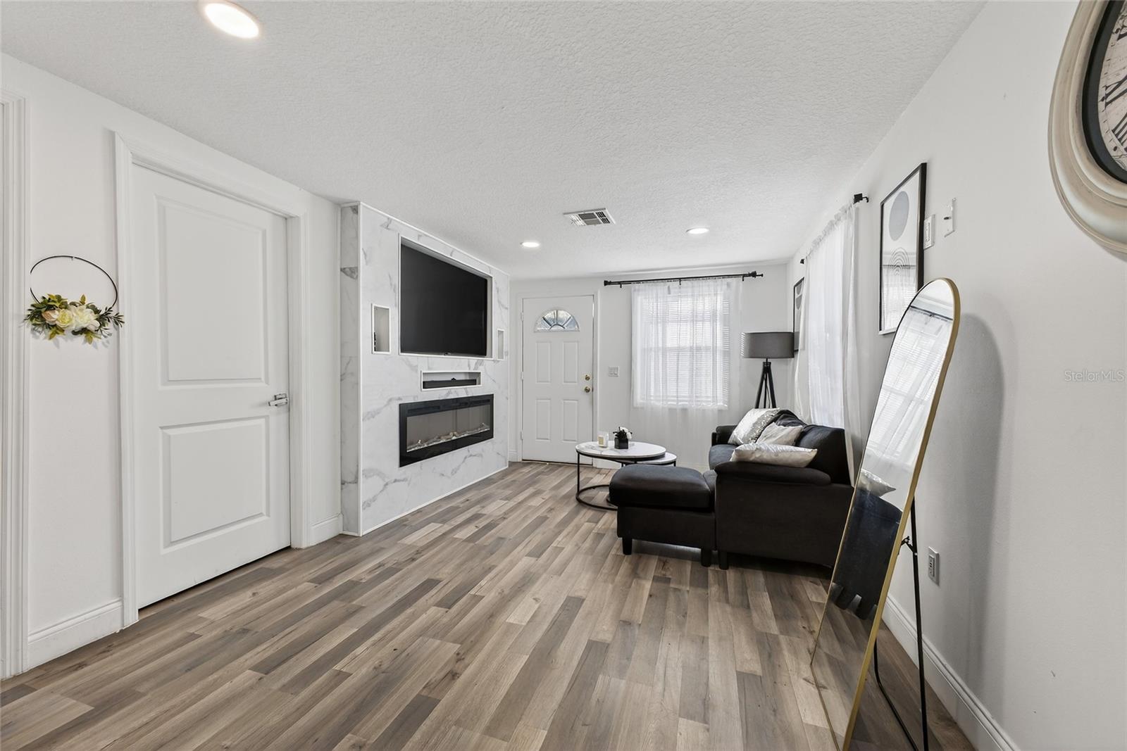 Image 6 of 19 For 1609 Bartley Street