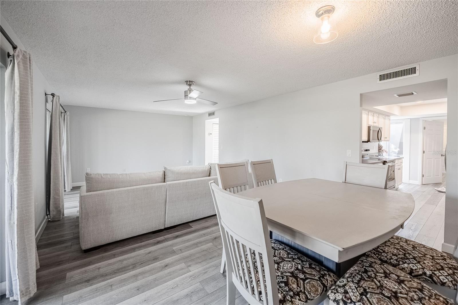 Image 8 of 40 For 2500 21st Street Nw 47