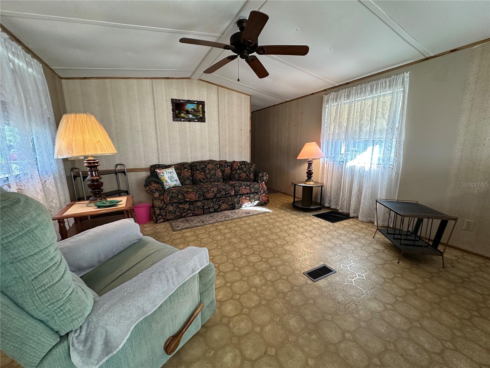 Image 15 of 27 For 1821 Fruitland Park Circle