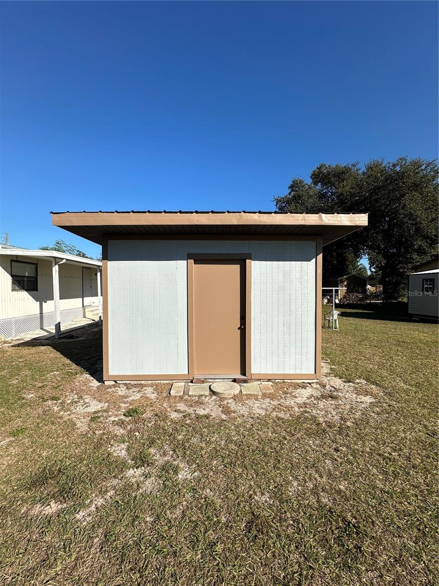 Image 8 of 27 For 1821 Fruitland Park Circle