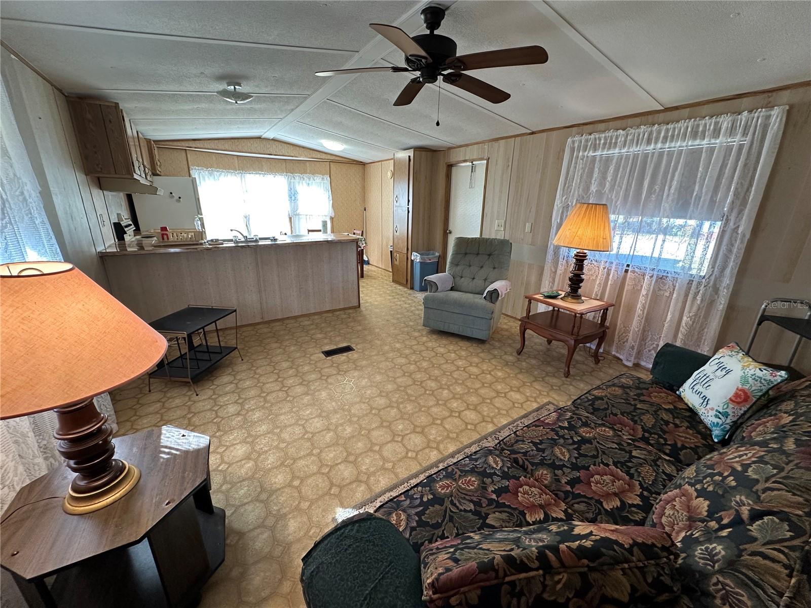 Image 9 of 27 For 1821 Fruitland Park Circle